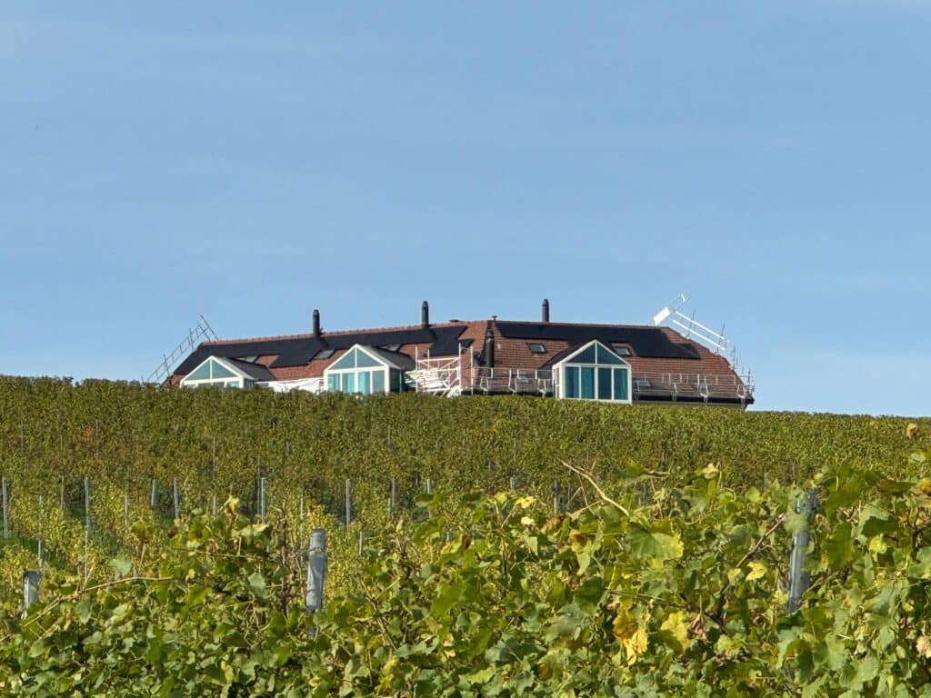 PHOTO 2024 10 15 15 46 01